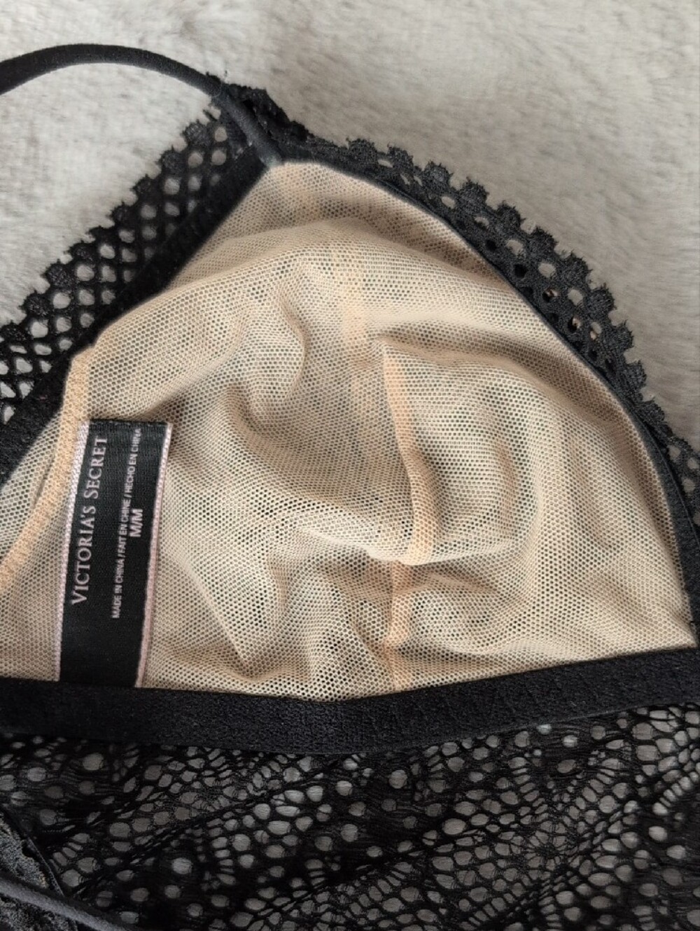 Victoria's Secret Black Lace Triangle Bralette - Picture 9 of 15